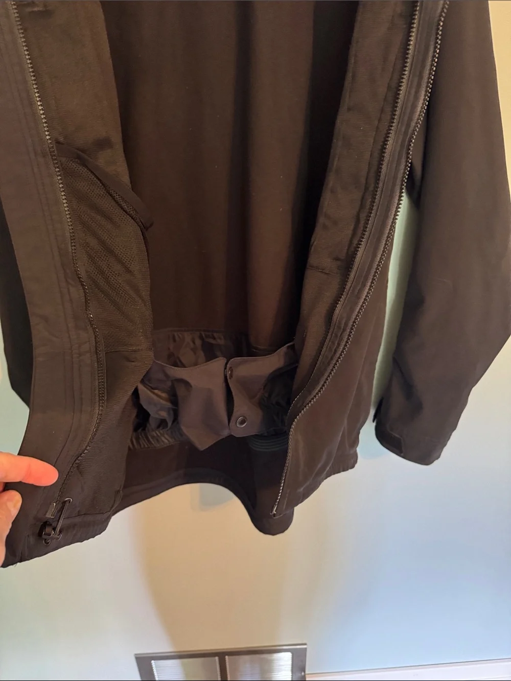The North Face Men's Black Softshell Jacket